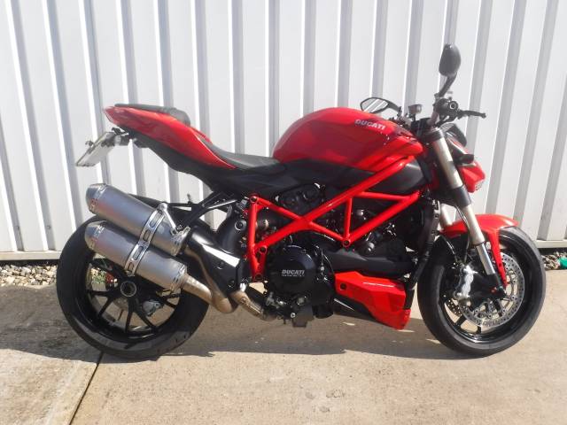 Ducati Streetfighter F848 Naked Petrol Red