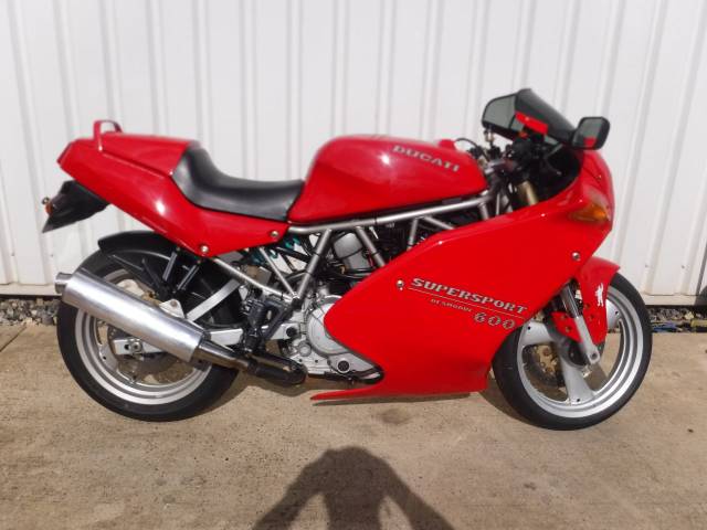 Ducati 600 Super Sports Petrol Red