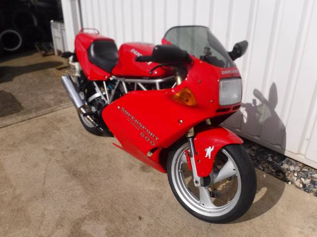 1996 Ducati 600 0