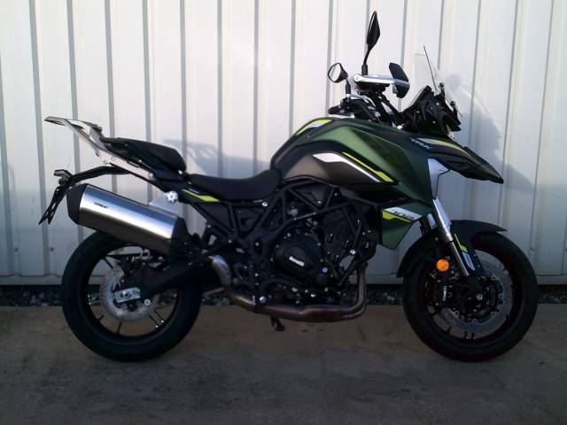 Benelli Tre-K Adventure Petrol FOREST GREEN/WHITE