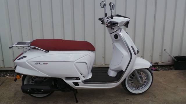 Mbp C Scooter Petrol WHITE/GREY