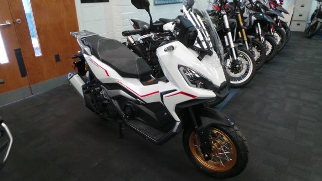 2025 Keeway Adv 0