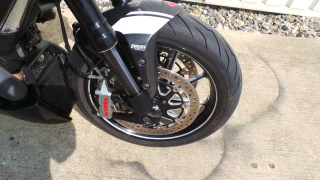 2014 Ducati Diavel DIAVEL CARBON
