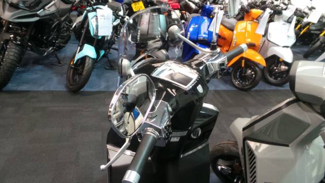 2025 Lambretta X 0