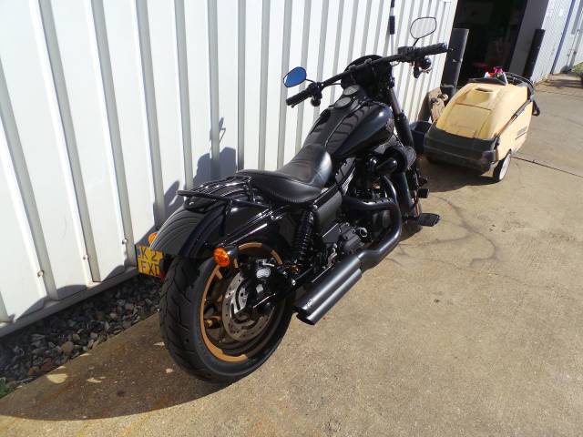 2016 Harley-Davidson Dyna Low Rider FXDLS DYNA LOWRIDER S 180