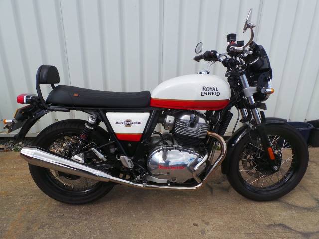Royal Enfield Interceptor INT 650 Twin INTERCEPTOR INT 650 20 Naked Petrol White/red