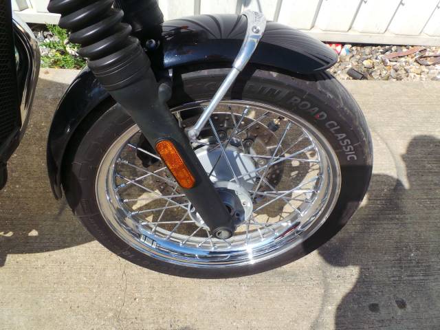 2018 Triumph Bonneville T100 Black BONNEVILLE T100